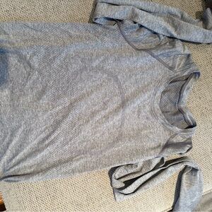 Gray Long Sleeve Lululemon shirt